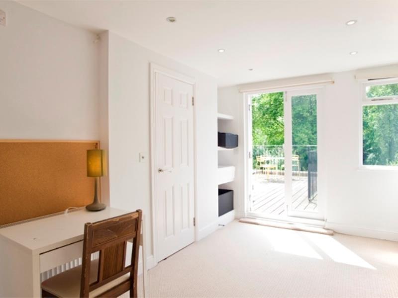 Готель Veeve House Tennyson Road Kilburn Лондон Екстер'єр фото